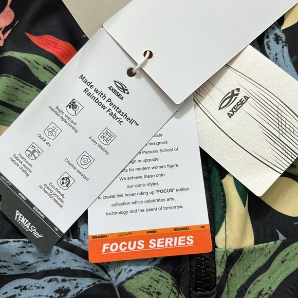 Axesea Women’s Rash Guard Long Sleeve One Piece Swimsuit size 6 Topical Midnight - Picture 4 of 7